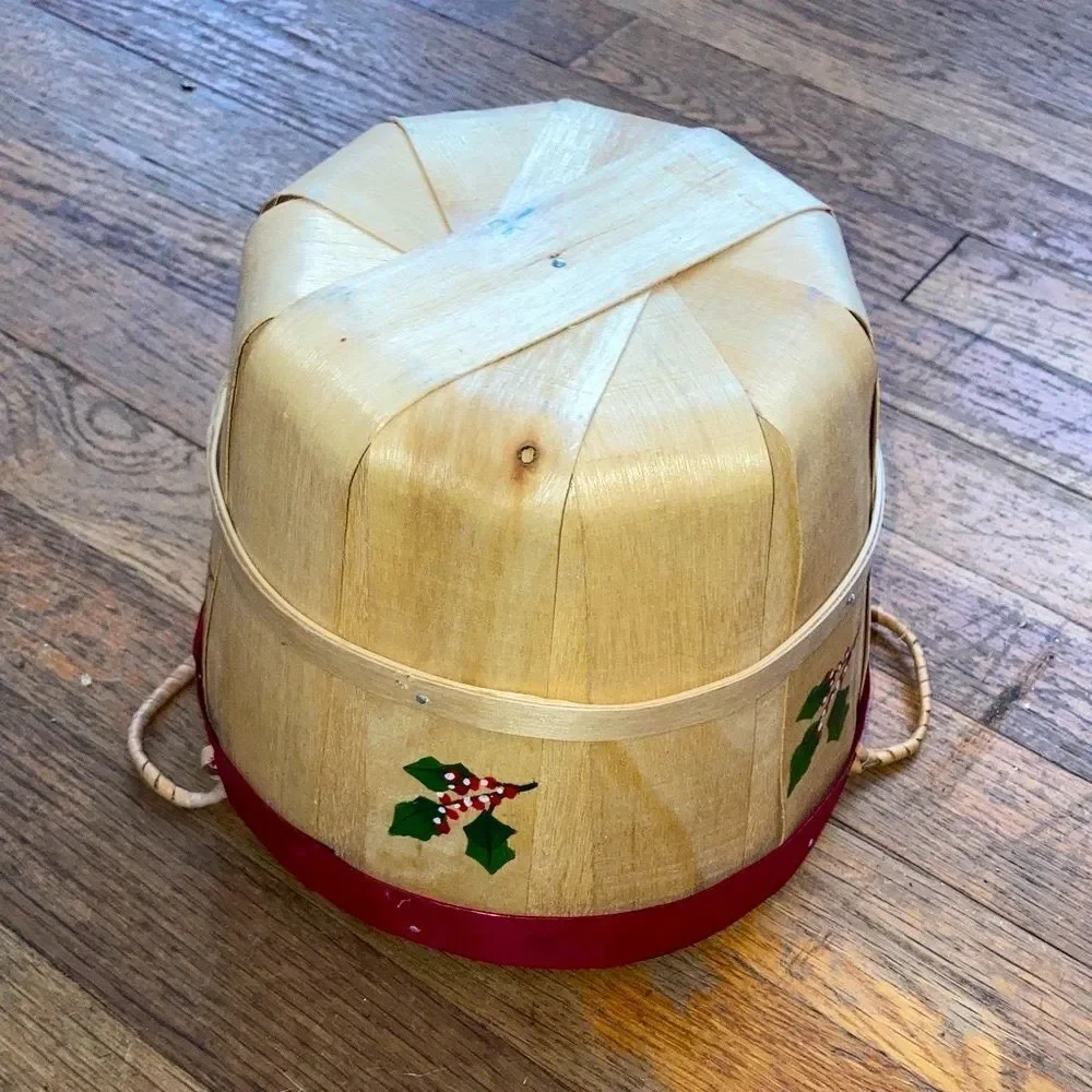 BUSHEL BASKET Small Apple Basket with Handles Holiday Holly